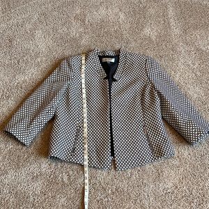 Kasper Cropped Suit Jacket Size 14P